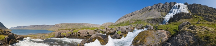 iStock_000010140279XLarge_700x149.jpg (103549 bytes)